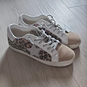 Vintage Havana Leopard Star Sneakers - White and Tan